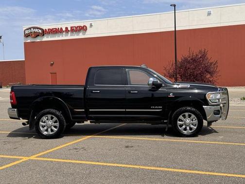 2020 RAM 2500 Limited Crew Cab 4X4 6'4' Box