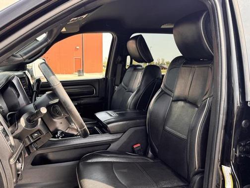 2020 RAM 2500 Limited Crew Cab 4X4 6'4' Box