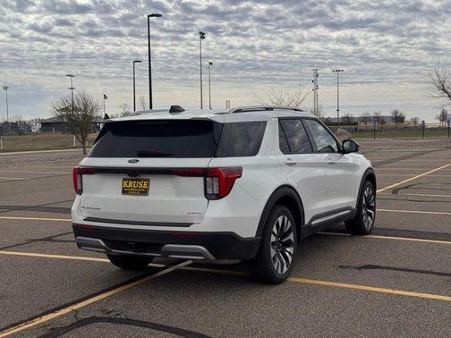 Star White Metallic Tri-Coat 2026 Ford Explorer Platinum