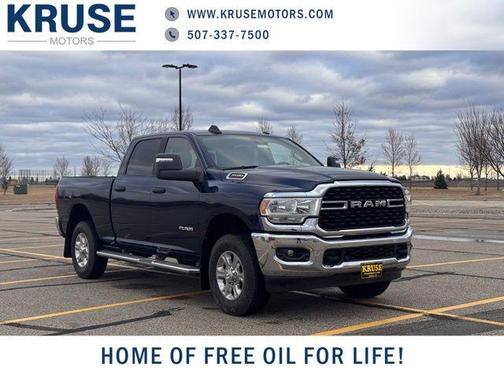 2024 RAM 3500 Big Horn Crew Cab 4x4 6'4' Box