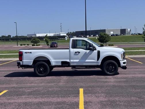 2023 Ford F-350 XL