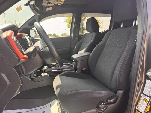 2016 Toyota Tacoma Base