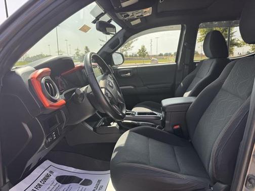 2016 Toyota Tacoma Base