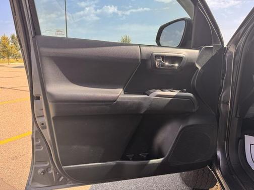 2016 Toyota Tacoma Base