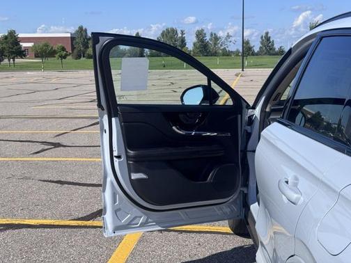 2025 Lincoln Corsair Reserve