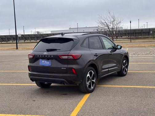 2023 Ford Escape ST-Line Elite