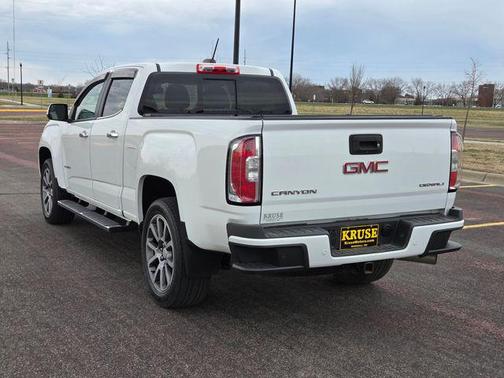 Summit White 2019 GMC Canyon Denali