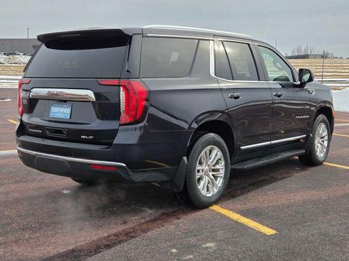 2022 GMC Yukon SLT