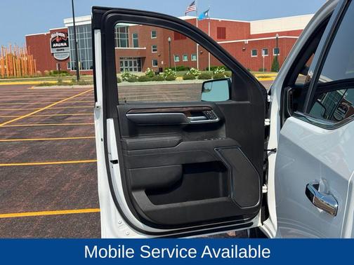 Summit White 2025 GMC Sierra 1500 SLT