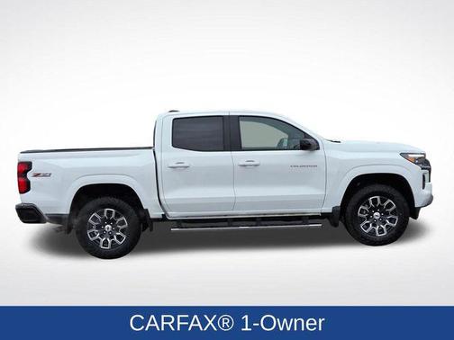 Summit White 2024 Chevrolet Colorado Z71