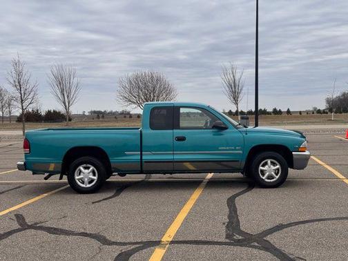 1997 Dodge Dakota Base