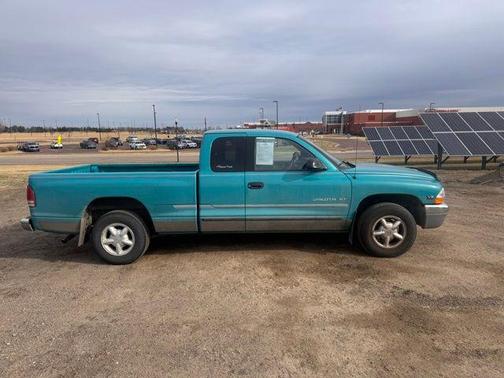 1997 Dodge Dakota Base