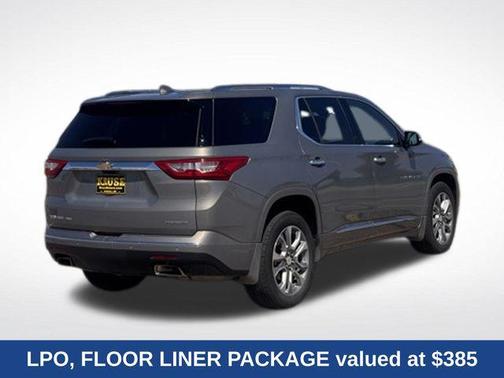 Pepperdust Metallic 2019 Chevrolet Traverse Premier