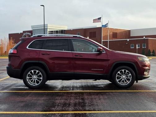 2021 Jeep Cherokee Latitude Lux