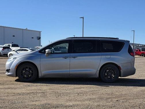 2019 Chrysler Pacifica Touring-L Plus