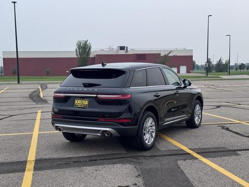 2025 Lincoln Corsair Premiere