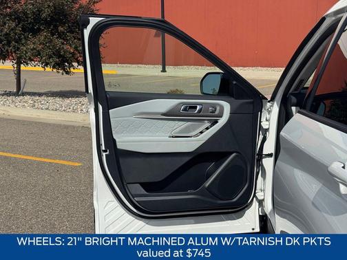 White Metallic 2026 Ford Explorer Platinum