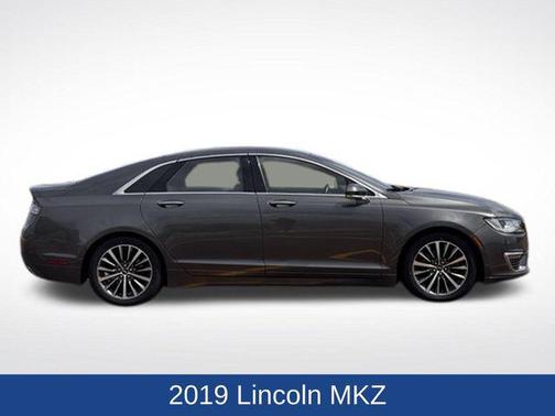 Magnetic Gray Metallic 2019 Lincoln MKZ Standard