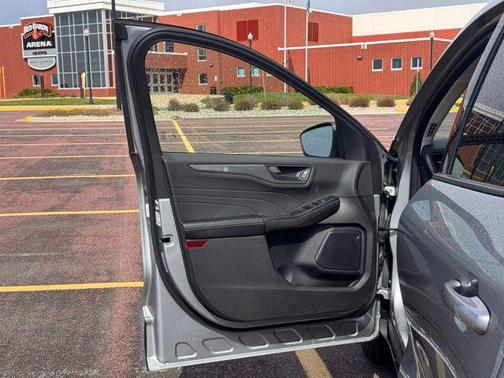 Iconic Silver Metallic 2024 Ford Escape Active