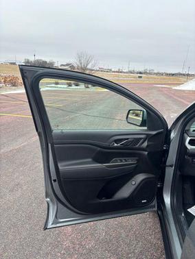 2023 GMC Acadia AWD SLT