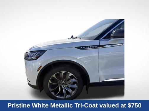 White Metallic 2026 Lincoln Aviator Premiere AWD