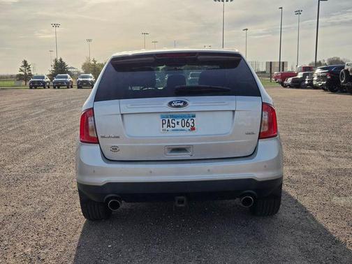 Ingot Silver Metallic 2011 Ford Edge SEL