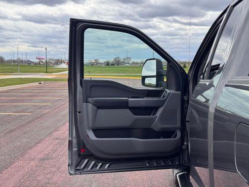 Carbonized Gray Metallic 2023 Ford F-150 XLT