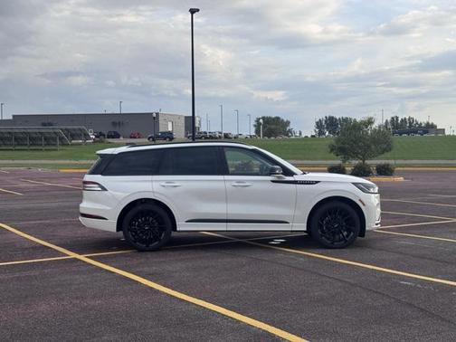 2025 Lincoln Aviator Reserve AWD