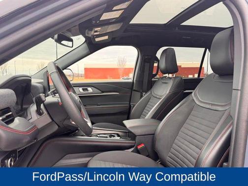 Vapor Blue Metallic 2025 Ford Explorer ST-Line