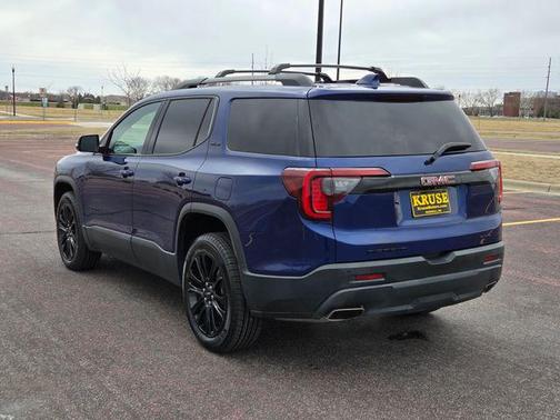 Ultra Blue Metallic 2023 GMC Acadia AWD SLE