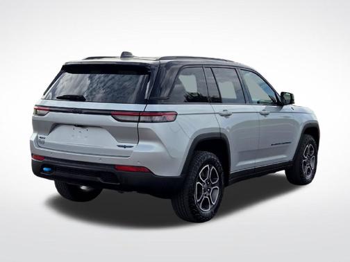 Silver Zynith 2023 Jeep Grand Cherokee Trailhawk 4xe