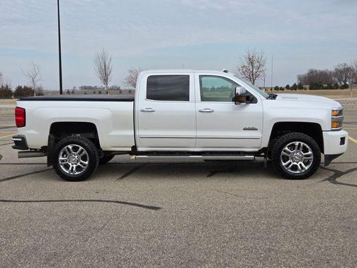 2019 Chevrolet Silverado 2500 High Country