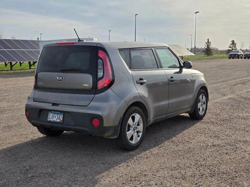 Titanium Gray 2017 Kia Soul Base