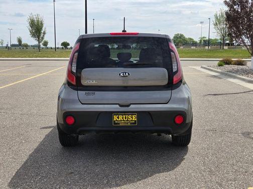 Titanium Gray 2017 Kia Soul Base