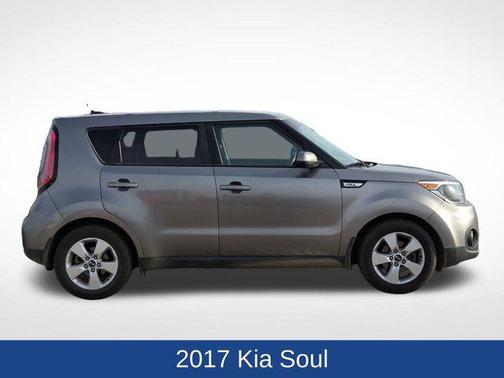 Titanium Gray 2017 Kia Soul Base