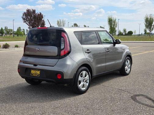 Titanium Gray 2017 Kia Soul Base