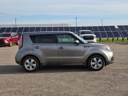 Titanium Gray 2017 Kia Soul Base