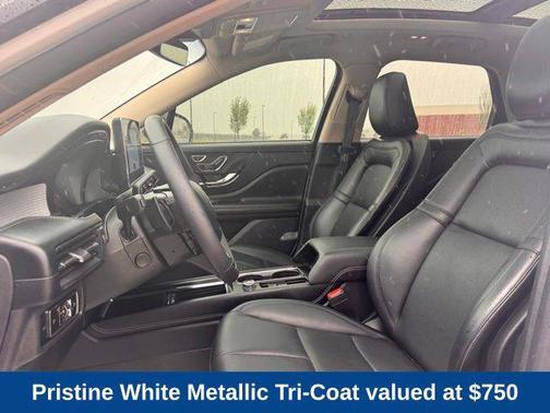 Pristine White Metallic Tri-Coat 2025 Lincoln Corsair Premiere