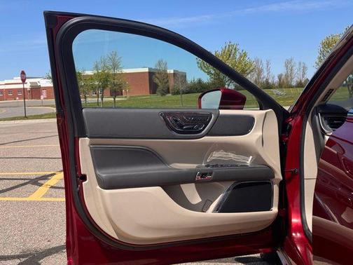 Ruby Red 2018 Lincoln Continental Select