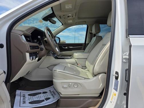 2022 GMC Yukon XL Denali