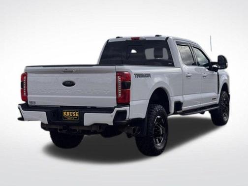 Oxford White 2025 Ford F-350 Lariat