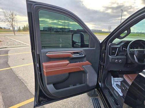 Onyx Black 2024 GMC Sierra 3500 Denali