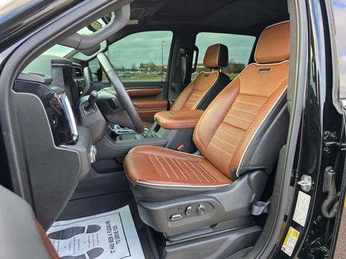 Onyx Black 2024 GMC Sierra 3500 Denali
