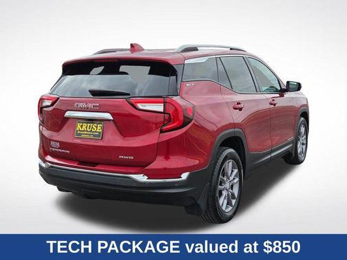 Volcanic Red Tintcoat 2024 GMC Terrain SLT