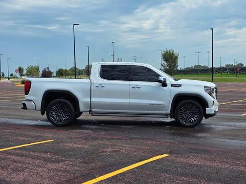 White Frost Tricoat 2022 GMC Sierra 1500 Denali Ultimate
