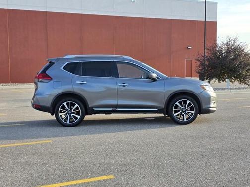 2017 Nissan Rogue SL