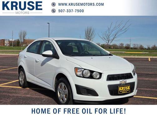 Summit White 2015 Chevrolet Sonic LS