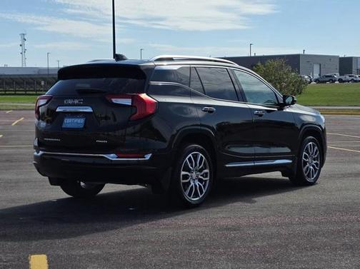 2022 GMC Terrain Denali
