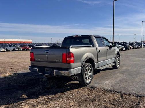 2006 Lincoln Mark LT Base