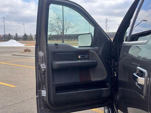 2006 Lincoln Mark LT Base